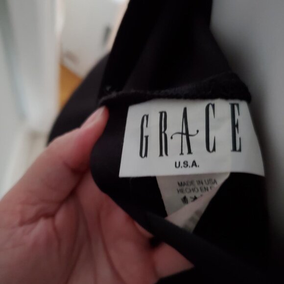 Black beaded gown - Picture 5 of 5